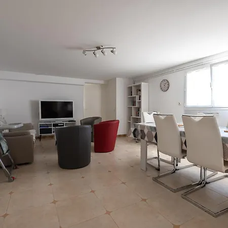Independant 80m² Dans 圣乔治德蒂